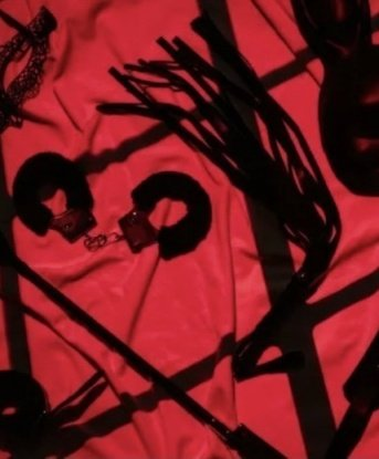 🌹 я индивидуалка из Москвы, и я здесь, чтобы сделать каждую встречу особенной и запоминающейся! Я креативная и чувственная, с опытом, которым с радостью поделюсь.
Мои услуги включают увлекательные массажи, страстные эротические игры и многое другое. Я экспериментирую и всегда готова найти что-то новое, чтобы доставить тебе удовольствие.
Мои фото 100% реальные, так что ты сразу увидишь, насколько я привлекательна и сексуальна. Мои клиенты говорят, что я разносторонняя и нежная, умеющая подарить настоящее наслаждение.
Я жду тебя в уютных апартаментах в центре Москвы, чтобы наша встреча стала ярким и незабываемым моментом. Будь уверен, со мной ты найдешь все то, о чем мечтал. 😘 3803, 37 лет